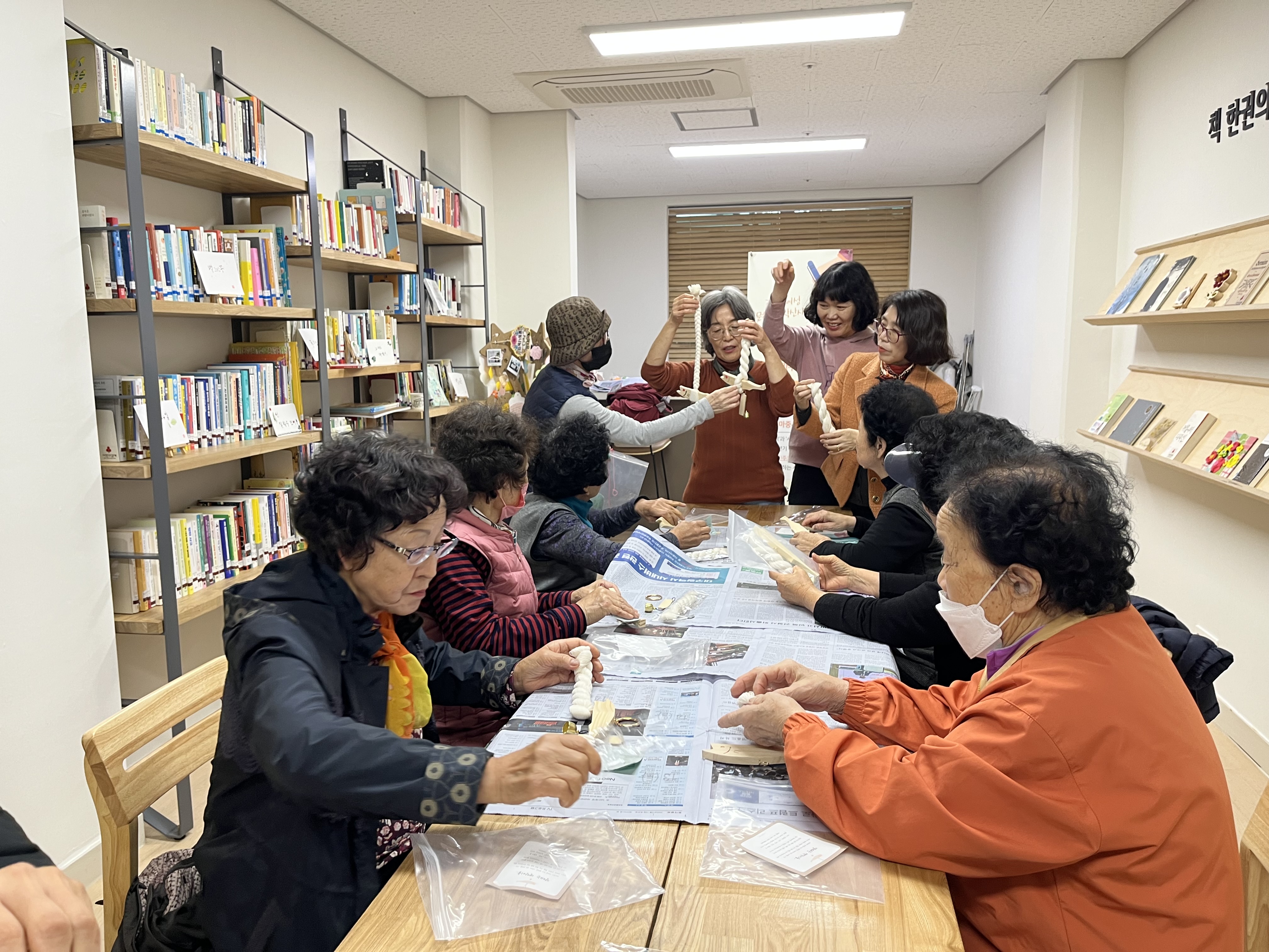 2025년 11월 중년기여성 문화공간 확산사업 '책.마.중'